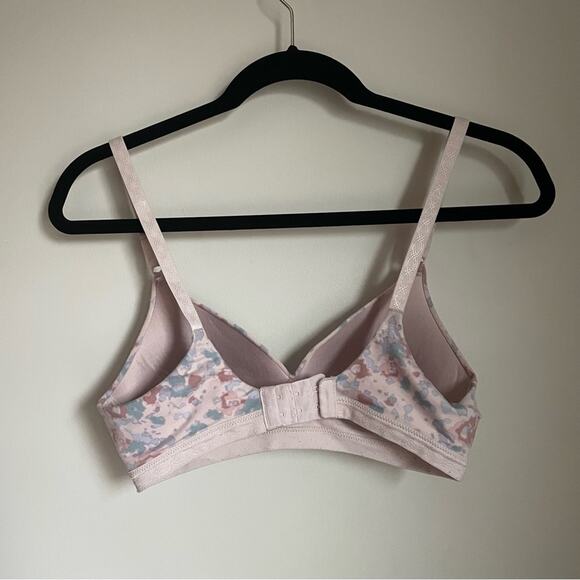 Warner's Pink and Blue Bra with Underwire Support - Picture 2 of 5